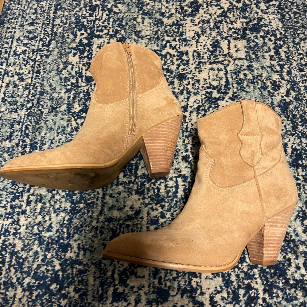 Miim Western Bootie Beige
